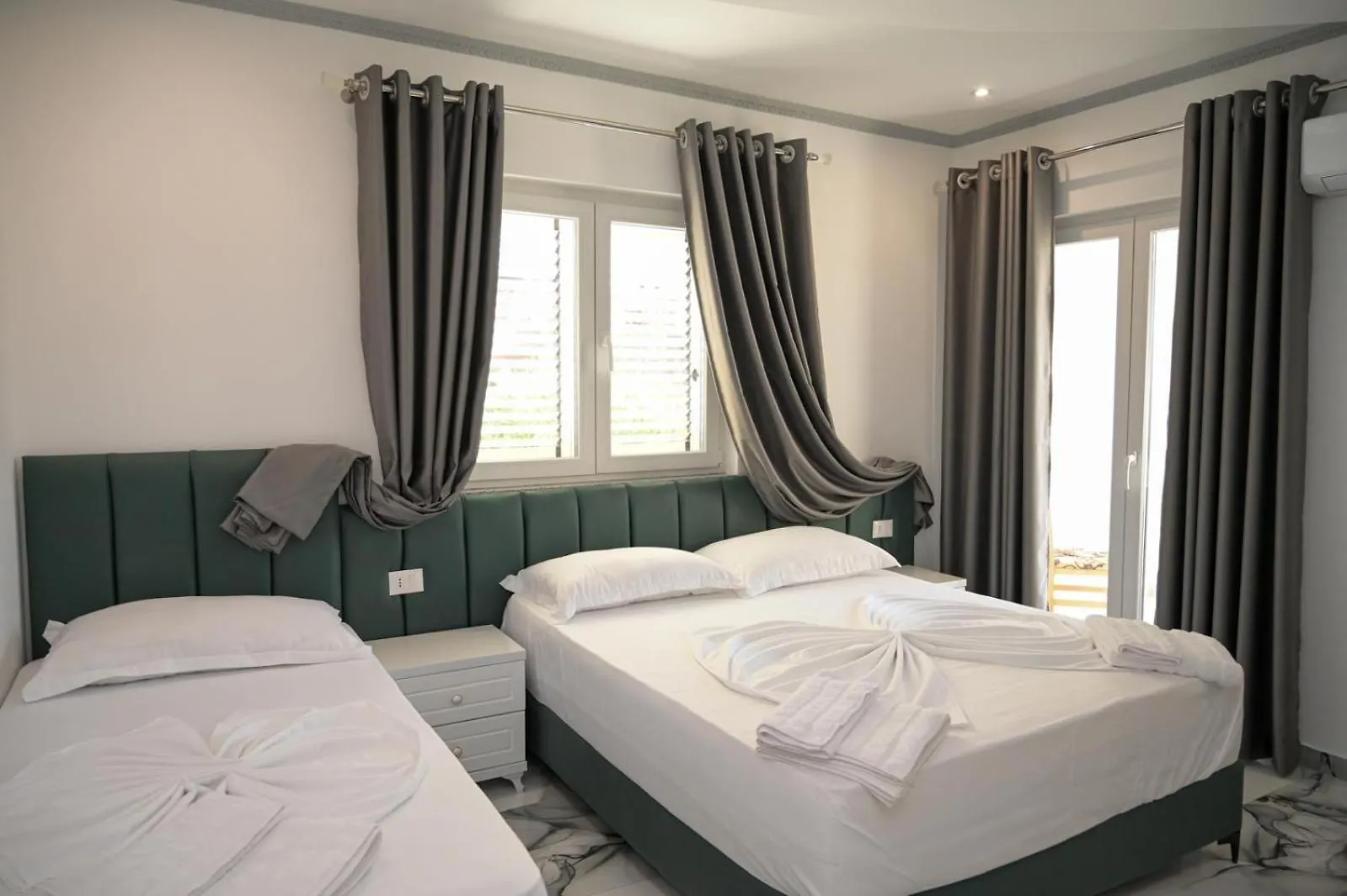 Vila Noa Durrës Albânia